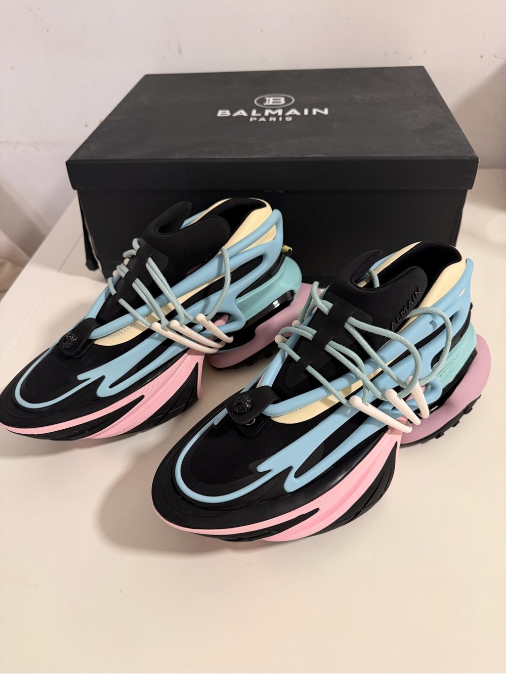 Balmain Unicorn Black Pastel Blue Pink Sculpted Low-Top Sneakers US 8 NWT